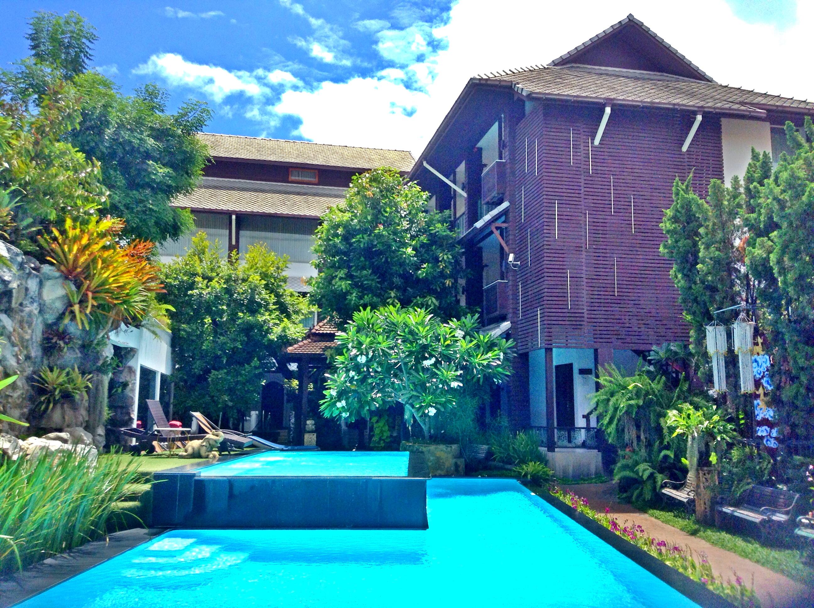 צ'יאנג מאי Kodchasri Thani Hotel Chiangmai מראה חיצוני תמונה