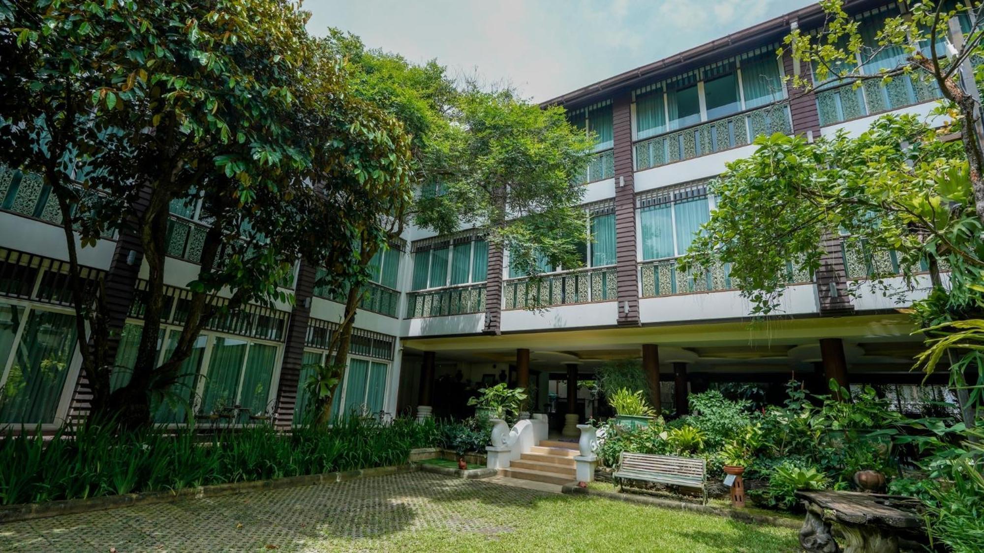 צ'יאנג מאי Kodchasri Thani Hotel Chiangmai מראה חיצוני תמונה
